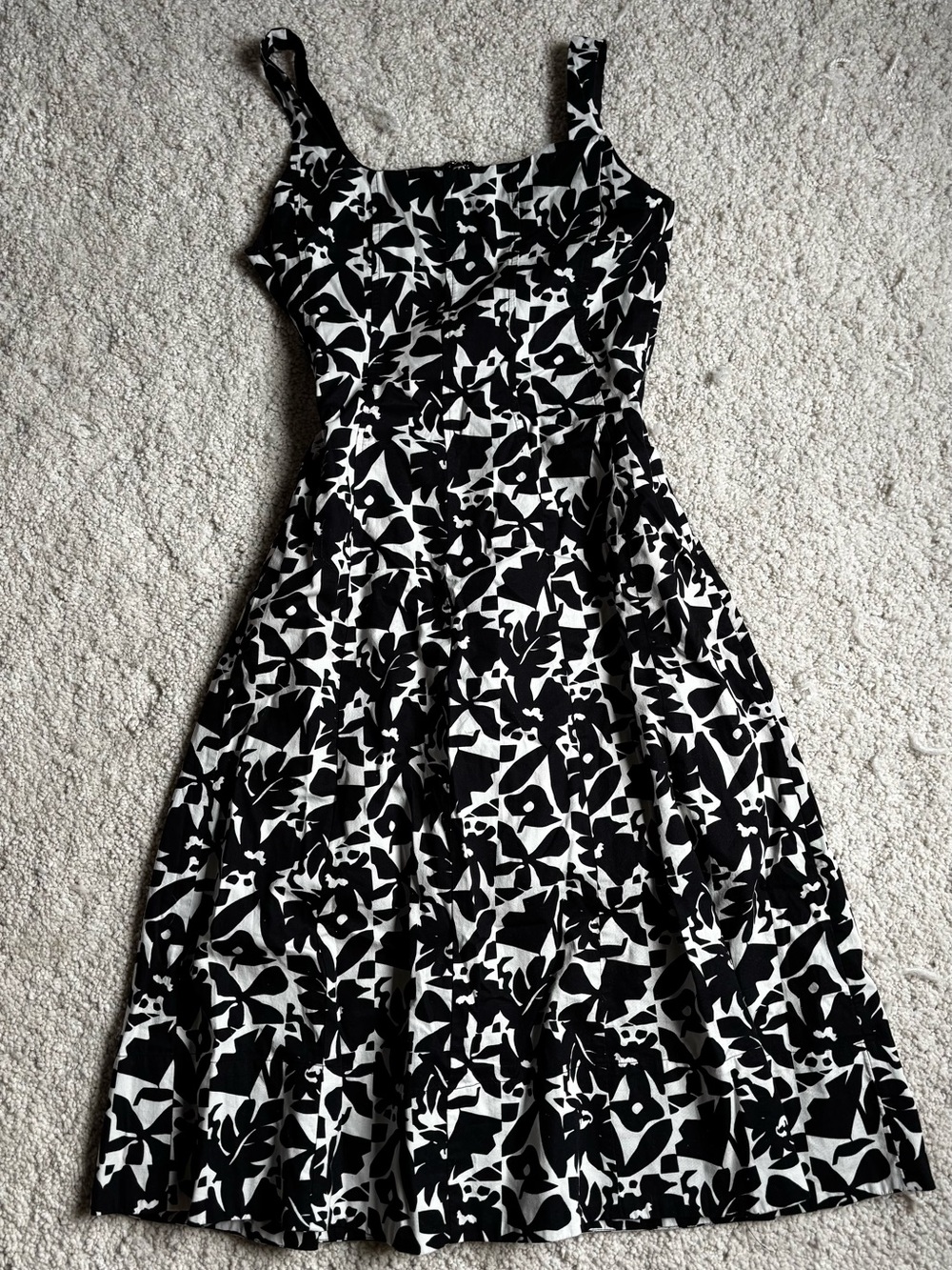 Black & White Floral Print Midi Dress with Square Neck